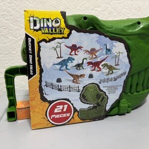 Dino Valley Green Dinosaur Playset - 21 Pieces
